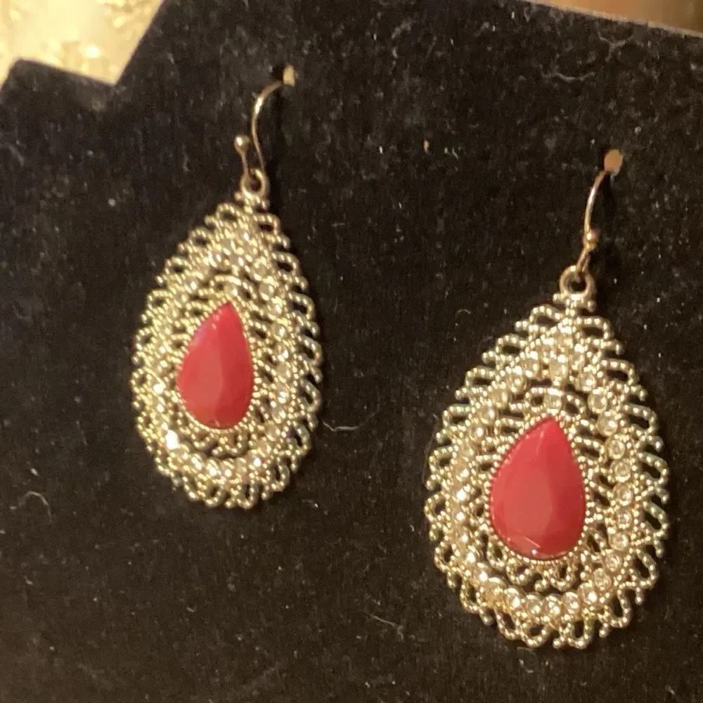 Ruby Red Silvertone Sparkly Pierced Earrings - Picture 6 of 6
